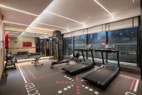 Radisson RED Wuhan Jianghan Road - С тренажерным залом