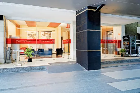 Townhouse OAK Hotel Promenade Cihampelas