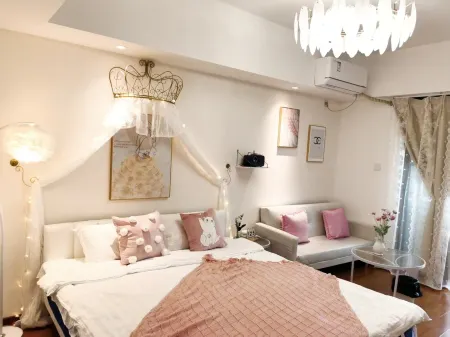 Haifeng Xinlai Homestay (Tianhong Guangchang Plaza) Отели в г. Хайфын