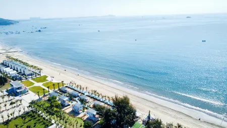 Shanwei Lufeng Haina Jintan Homestay Отели рядом с достопримечательностью «Kwan-yin Ridge»