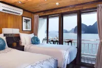 Hera Classic Boutique Cruise