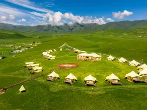 Xiahe Sangke Tianjing Camp