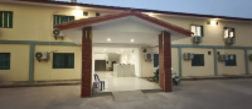 Dong 'Du Da  Jiu  Dian 萬象站附近的飯店