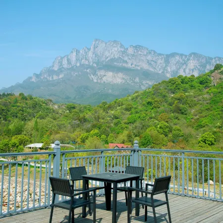 Tsing Land Hotel