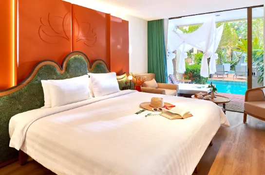 ห้องเอลีท พร้อมทางเข้าสระว่ายน้ำ