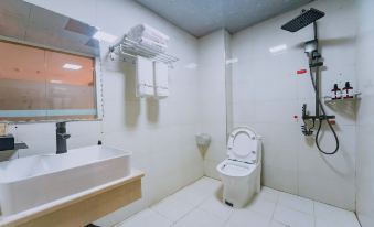 Junyi Chain Hotel (Yudu Longzheng Plaza)
