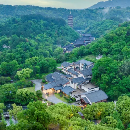 Xinchang Big Buddha Temple Fanyin Hotel