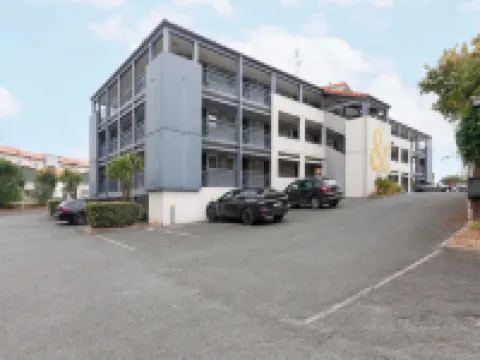 B&B โรงแรมบายออนน์ โรงแรมในบายอน