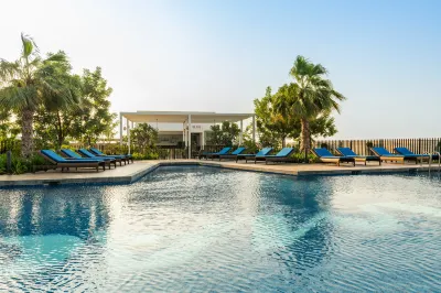 فندق راديسون دبي داماك هيلز Hotels near Near massage
