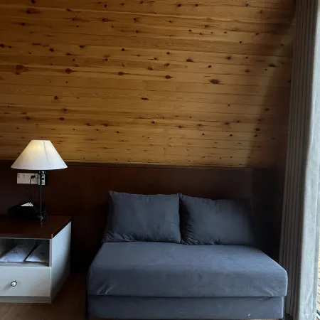 Wangchunshan Courtyard Vacation Apartment (Huanren Wangtiandong National Geopark)