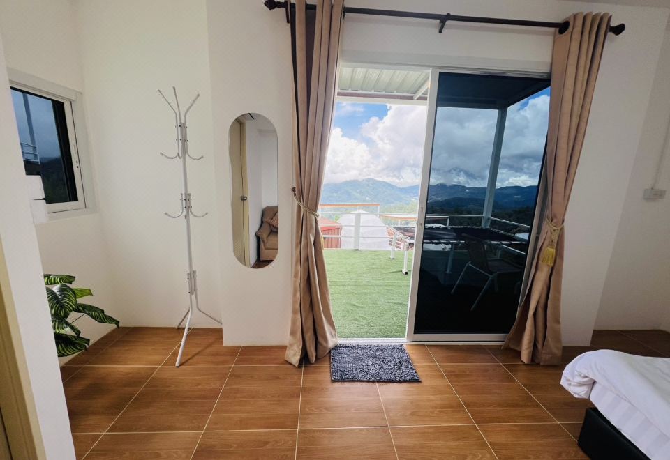 The View Homestay Monjam