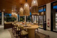Villa Pyla by BaliSuperHost - Bungalows