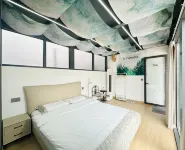 Riverside Breeze Hotel - Balkon