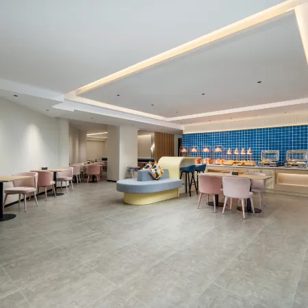 Jinjiang Hotel (Hami Railway Station Youyi Road)