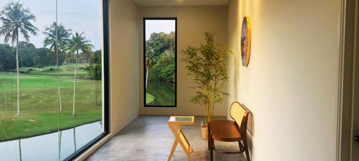 The Luxurious 231, Lake House Villa Hotels in Pegoh