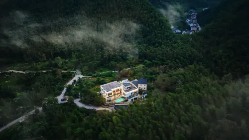 Qixili · Private Hot Spring Design Guesthouse (Jing Moon Bay Tourist Resort)