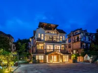 Chongqing Fairy Maiden Mountain Peach Blossom Land B&B Hotels near Three Natural Bridges