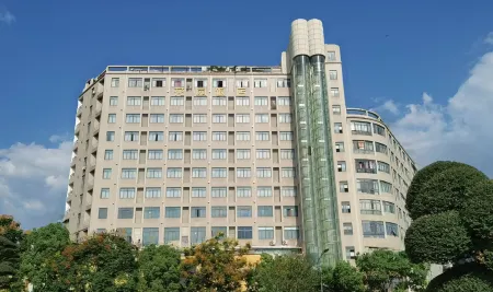 Qiandao Lake Garden Hotel (Yintai Plaza Branch) Отели рядом с достопримечательностью «Xiushui Street»