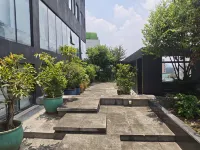 Yishang Hotel (Guangzhou Yuexiu Park Metro Station Beijing Road Pedestrian Street) Hotels near Five-Ram Statue