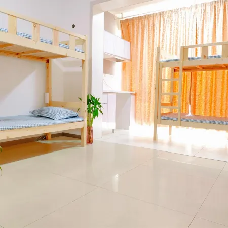 Voyager Youth Hostel