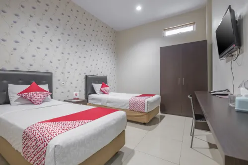 Hotel O Makassar near Pantai Losari formerly Hotel Astra Novilia