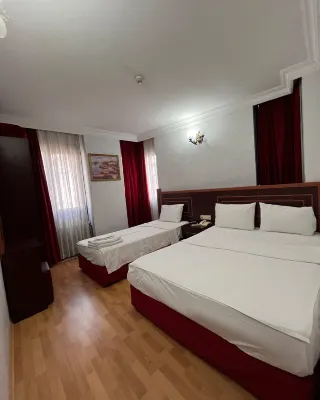 RED WHİTE HOTEL - Bãi đậu xe