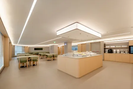 All Seasons Hotel (Yulin Beiliu Wanda Plaza Branch) Отели в г. Бейлю