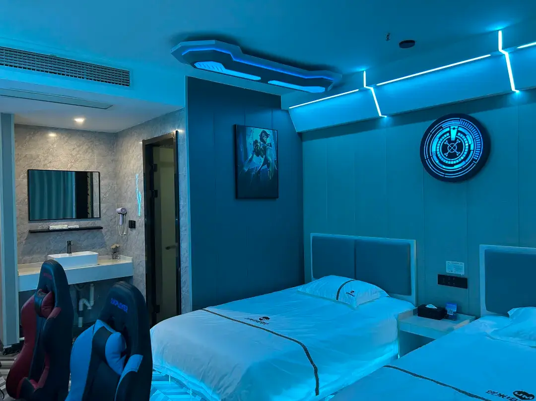Dolphin E-sports Hotel - Wuhu