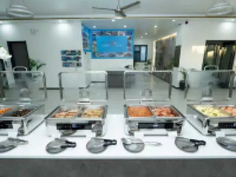 Wyndham Garden Wailoaloa Beach Fiji Hotels in Nadi