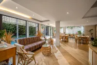 Sanayen Villa & Residences Các khách sạn gần Nhà Vọng Cảnh