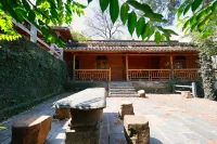 Jinsong Hotel - 2성급