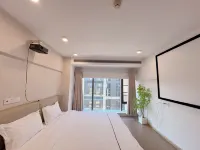 Guiyue Loft Movie Homestay (Wuhan Tianhe Airport)