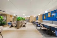 Home Inn ·neo (Yuncheng North Railway Station Wuyue Square Store)