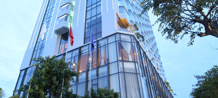 Central Luxury Hạ Long Hotel Các khách sạn ở Bãi Cháy