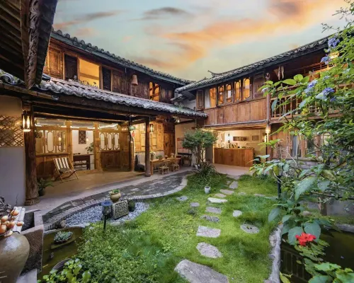 Danqing Cottage Homestay Hotels in Weishan