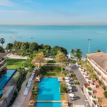 The Heritage Pattaya Beachfront Resort