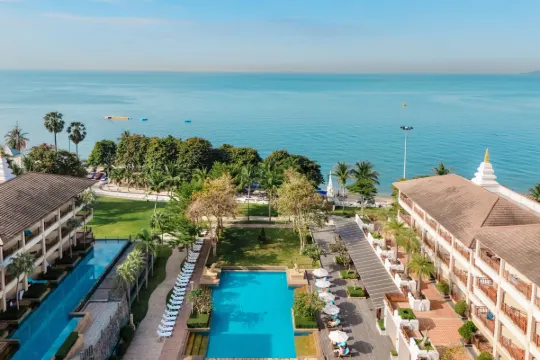 The Heritage Pattaya Beachfront Resort