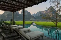 SANHO HOTEL - สระว่ายน้ำแบบอินฟินิตี้