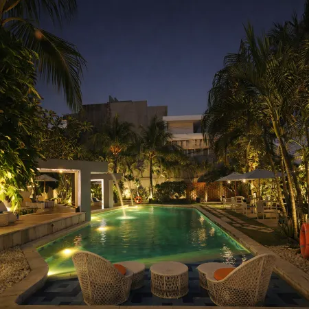 18 Suite Villa Kuta