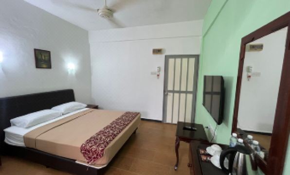 Collection O Analisa Beach Resort