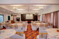 Waterfront Resort by KGH Group - business