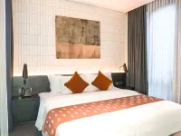 Maisola by ARTOTEL Semarang - balcony