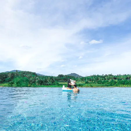 Blonsay Tropical Rainforest Resort Hotel