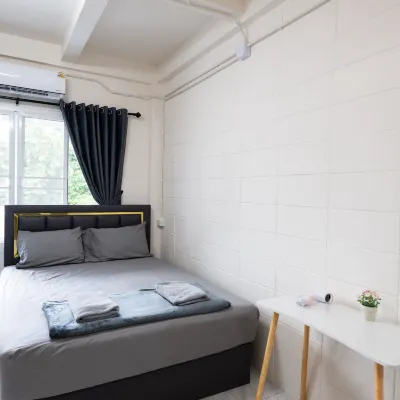Room 203 Near Don Mueang Airport & BTS Wat PhraSi セントラルプラザ・ラミンドラ周辺のホテル