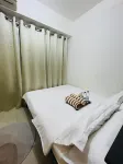 1BR Condo Unit with Balcony 15th Flr | Pool View near MOA