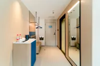 OKDAY Hotel (Yangshuo West Street, The Scenic Gallery, Yangshuo, Guilin)