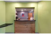 Studio 6 Extended Stay Birmingham Pelham  AL