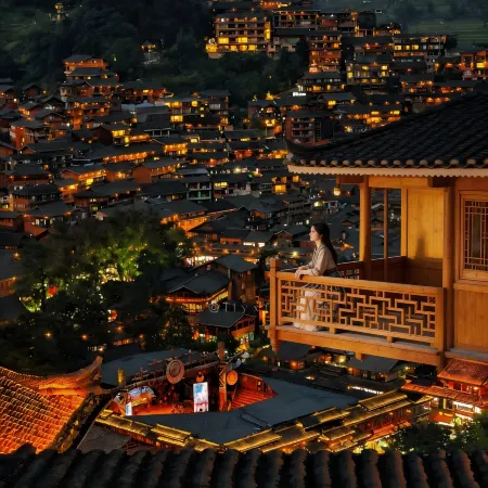 LotsRainInn.MountainDweIIing...XijiangQianhuMiaoViIIageMuseumBranch