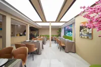 藝菲ホテル(成都紅牌樓太平園地下鉄駅)