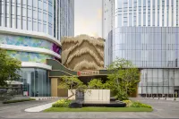 HUALUXE Zhongshan City Center